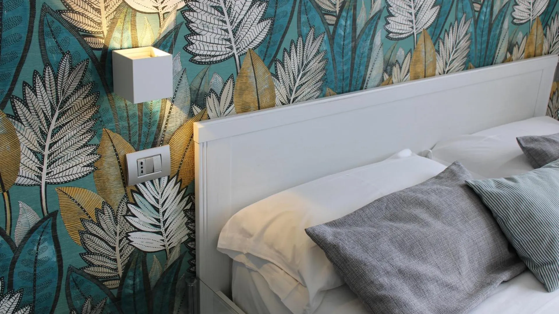 De Gasperi 55 Bed & Breakfast Naples