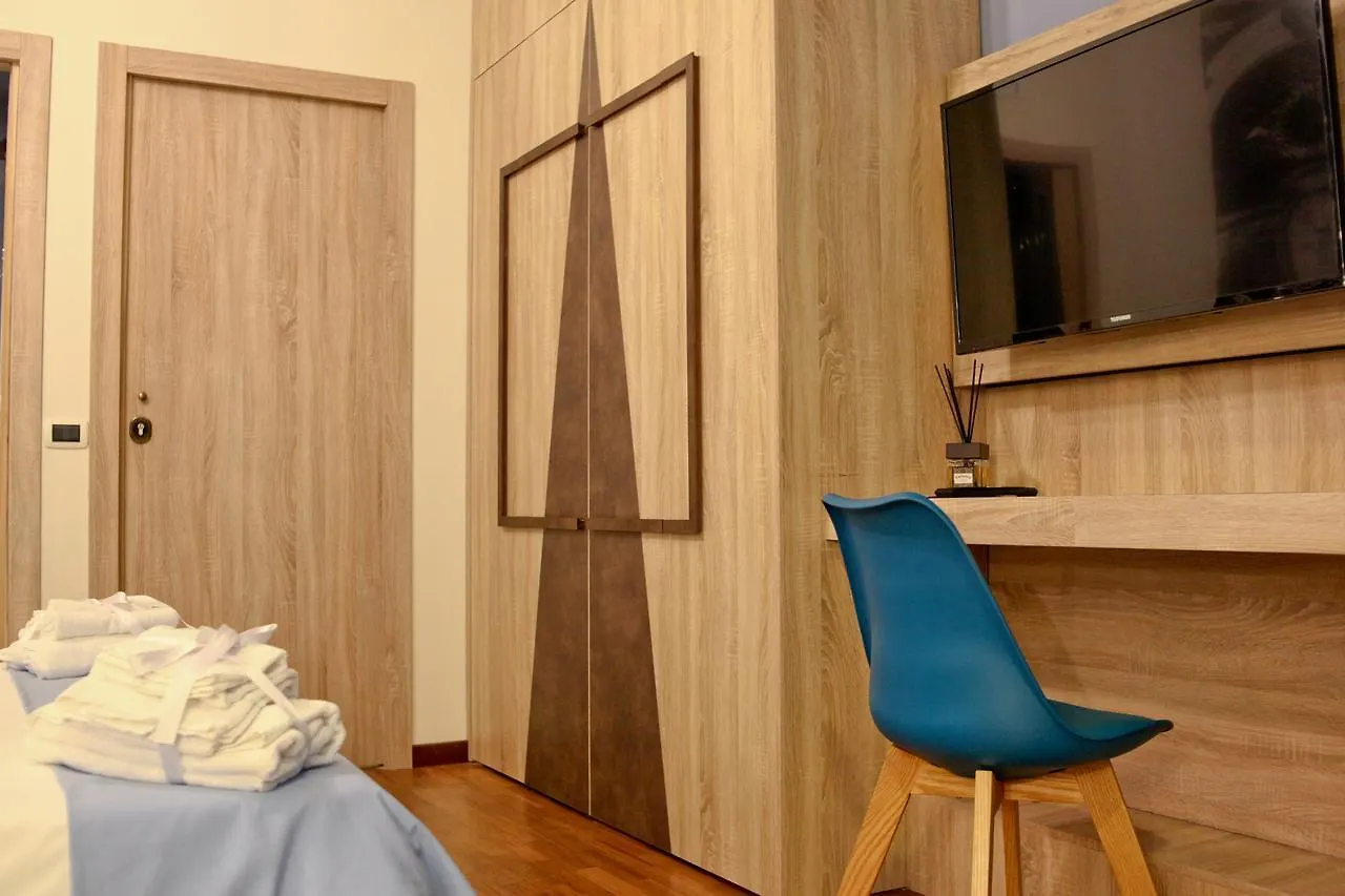De Gasperi 55 Bed & Breakfast Naples Italy